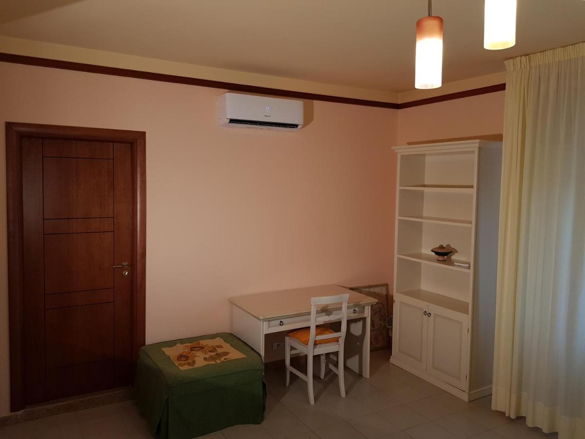 Stylish Apt Terina - Le Lincelle, Lamezia - Bright, Spacious, Elegant And With Terrace SantʼEufemia Lamezia Exterior foto